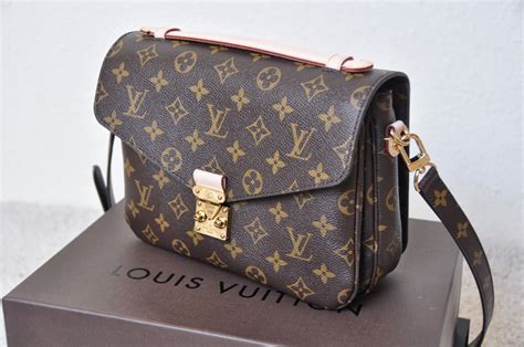 louis vuitton pochettw|Louis Vuitton pochette for sale.